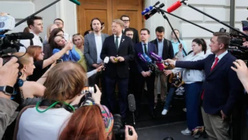 La Corte Suprema de Rusia prohíbe a partido pacifista participar en las elecciones La Corte Suprema de Rusia prohíbe a partido pacifista participar en las elecciones