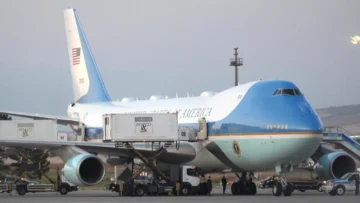 Trump cambió secretamente de avión en Turquía por temor a un ataque iraní Trump cambió secretamente de avión en Turquía por temor a un ataque iraní