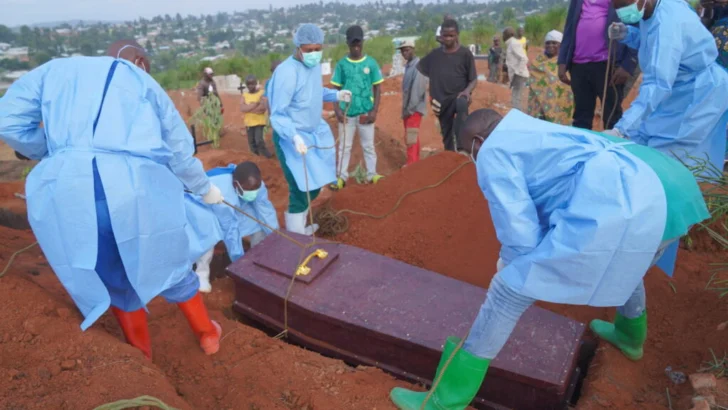Ébola en RDC: Balance preocupante tras 100 días de una epidemia aún sin controlar