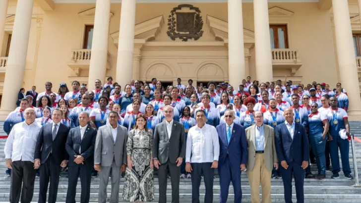 Abinader anuncia ingreso al PARNI para medallistas de Santo Domingo 2026 y duplicación de fondos desde 2027