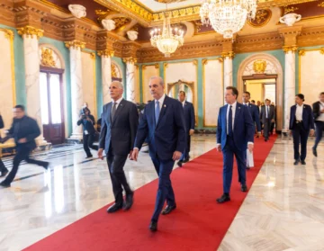 Abinader recibe en el Palacio Nacional al presidente de Honduras, Nasry Asfura Abinader recibe en el Palacio Nacional al presidente de Honduras, Nasry Asfura