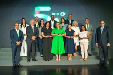 Banco BHD reconoce la trayectoria de 997 colaboradores en su 54.º aniversario