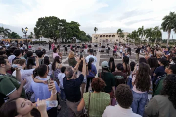 Banco Popular y Fundación Sinfonía llevan a jóvenes músicos del Carnegie Hall a la Ciudad Colonial Banco Popular y Fundación Sinfonía llevan a jóvenes músicos del Carnegie Hall a la Ciudad Colonial