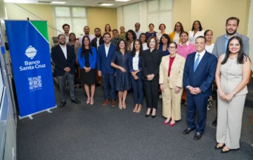 Banco Santa Cruz fortalece el periodismo responsable con capacitación en inteligencia artificial