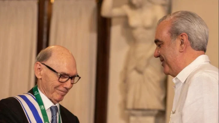 Un merecido homenaje a Frank Moya Pons