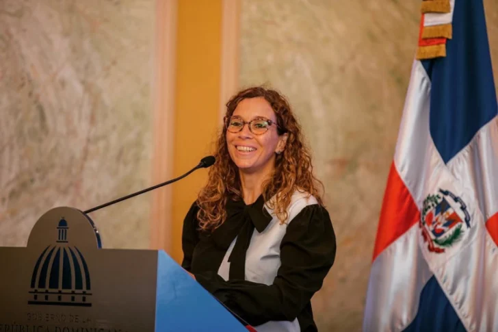 De padres a hijos e hijas: los apellidos que prolongan su poder en la política dominicana