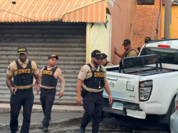 DNCD detiene a 35 personas y decomisa más de 18,000 gramos de presuntas drogas en SDE