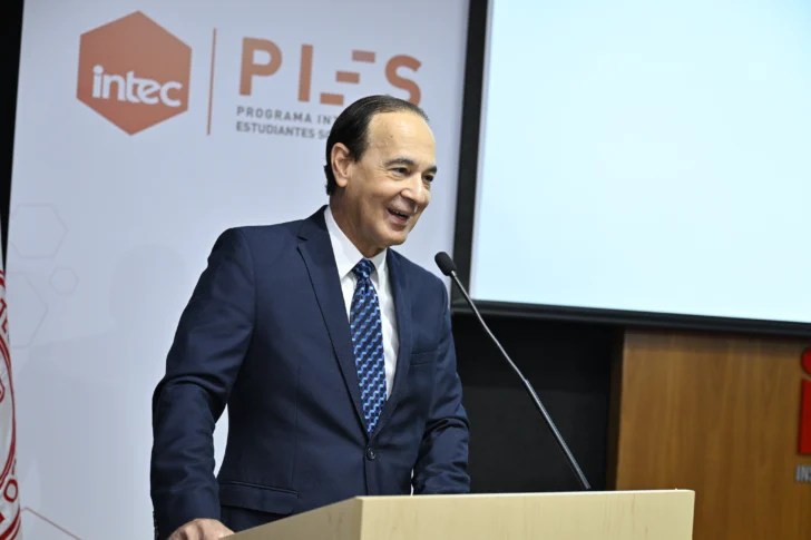 INTEC entrega Becas PIES a 22 jóvenes sobresalientes