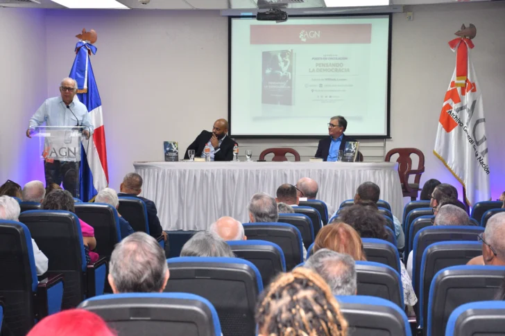 Archivo General de la Nación presenta Pensando la Democracia, de Wilfredo Lozano