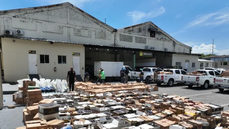 Desmantelan en Yaguate estructura que fabricaba y distribuía bebidas alcohólicas adulteradas
