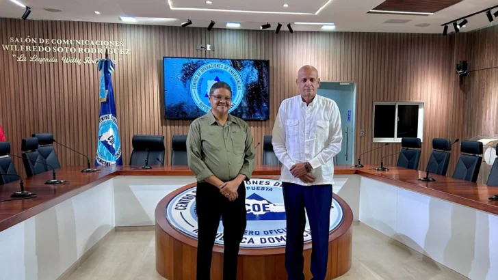 Erdwin Olivares asume la dirección del COE tras 25 años de Juan Manuel Méndez Erdwin Olivares asume la dirección del COE tras 25 años de Juan Manuel Méndez