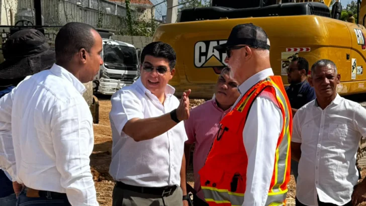 Fellito Suberví asegura que avanzan los trabajos del Caoba Park en Las Caobas Fellito Suberví asegura que avanzan los trabajos del Caoba Park en Las Caobas