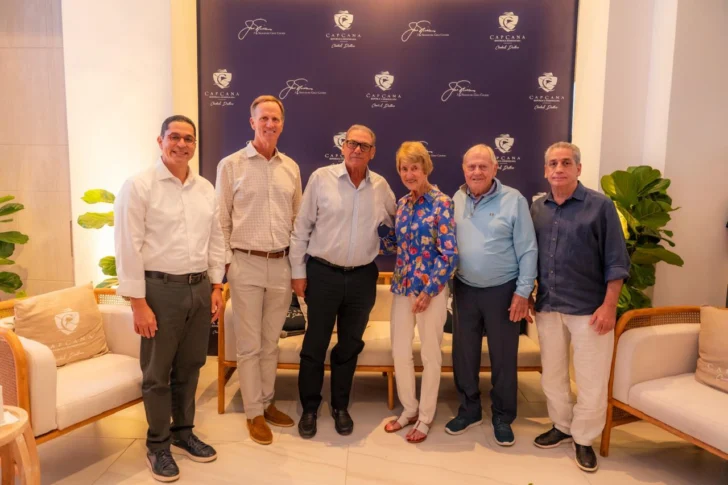 Foto-principal_-Jorge-Subero-Medina-Jack-Nicklaus-hijo-Ricardo-Hazoury-Barbara-Nicklaus-Jack-Nicklaus-Fernando-Hazoury-728x485