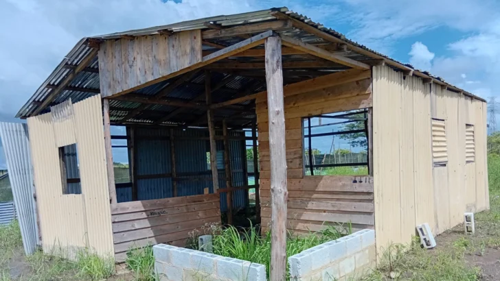 Comerciante denuncia presunta invasión de terrenos de su propiedad en Boca Chica que fueron comprados al CEA Comerciante denuncia presunta invasión de terrenos de su propiedad en Boca Chica que fueron comprados al CEA