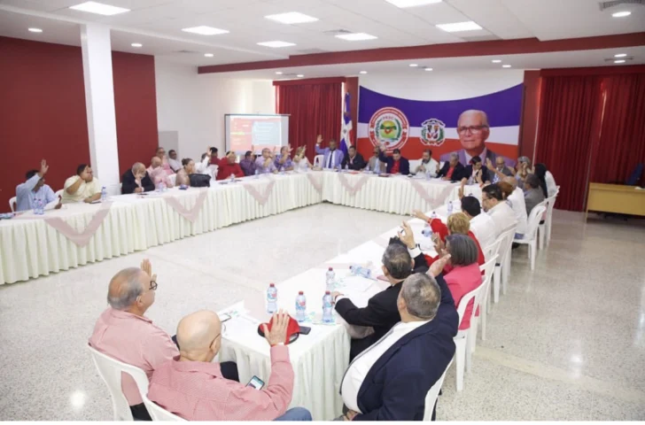 Abinader queda al frente del PRM, Leonel suma dirigentes y el PLD vuelve a las calles: así se movió la política el fin de semana