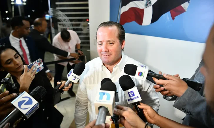 El ministro Paliza señala que los viajes forman parte de una diplomacia económica orientada a ampliar mercados. 