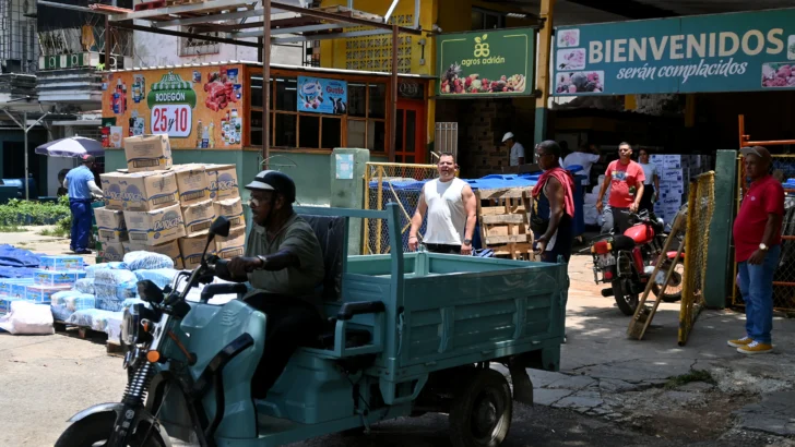 Cuba continúa su apertura económica mientras la crisis escuece cada día