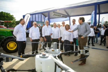 Ministro señala: Ministro señala:
