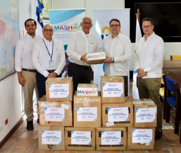 Embajada de Israel dona medicamentos a dispensario médico de Codevi