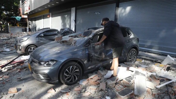 Al menos 18 muertos en la ciudad colombiana de Pereira por el terremoto