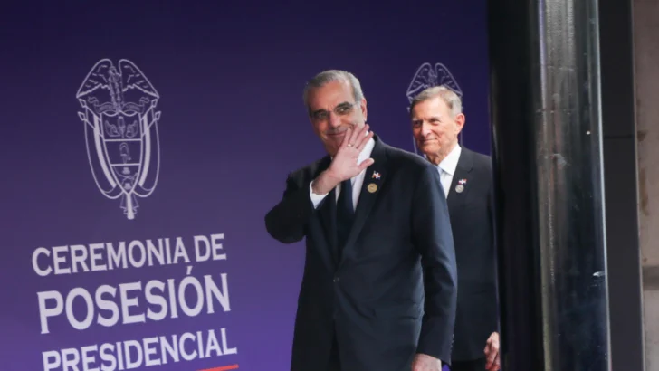 Presidente Abinader participó en la transmisión de mando presidencial en Colombia