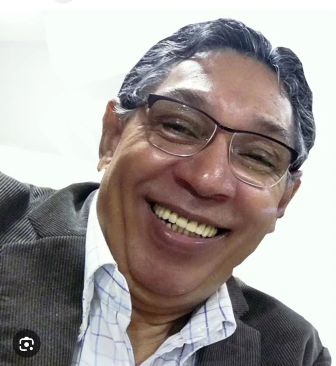 Aquiles Julián.