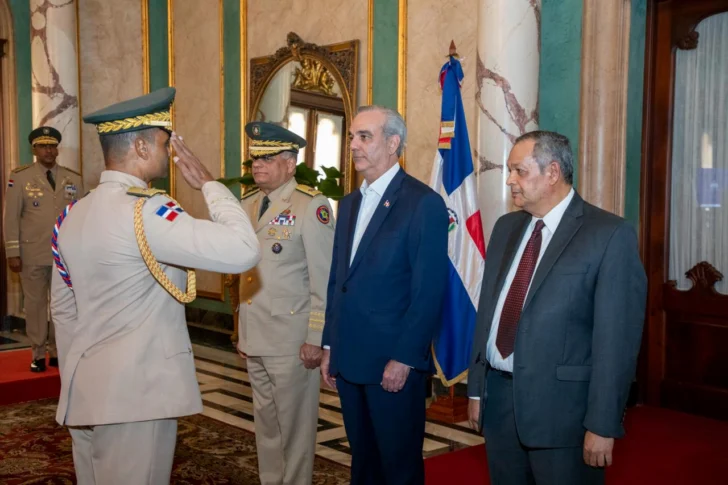 Juramentados nuevos comandantes del Ejército y la Fuerza Aérea y director de la Policía Nacional