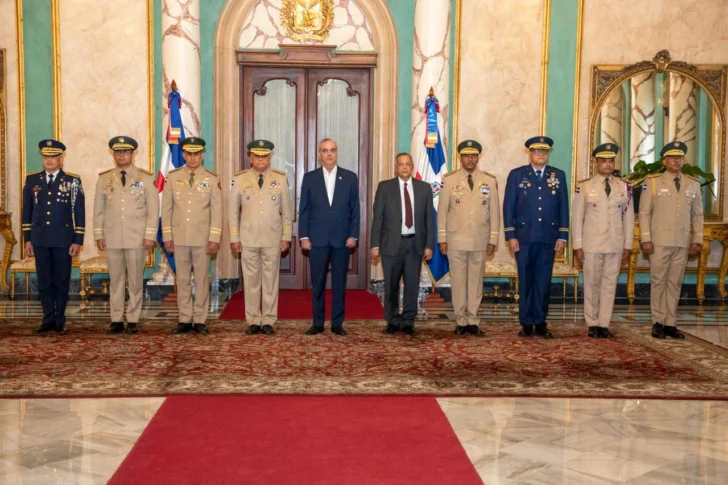 Juramentados nuevos comandantes del Ejército y la Fuerza Aérea y director de la Policía Nacional