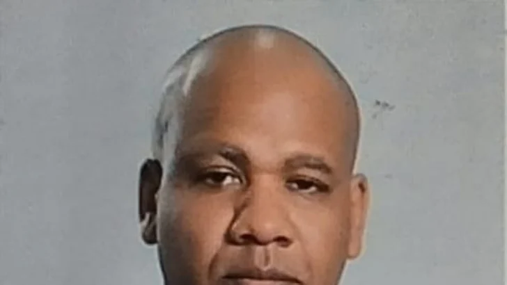 Cinco preguntas para un escritor o escritora de la República Dominicana: Randolfo Ariostto Jiménez Cinco preguntas para un escritor o escritora de la República Dominicana: Randolfo Ariostto Jiménez
