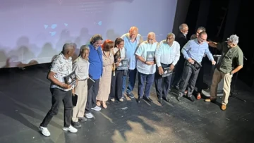 Danilo Ginebra pone en circulación su libro 'La escena alterada: el impacto de Gratey en la evolución del teatro dominicano' Danilo Ginebra pone en circulación su libro 'La escena alterada: el impacto de Gratey en la evolución del teatro dominicano'