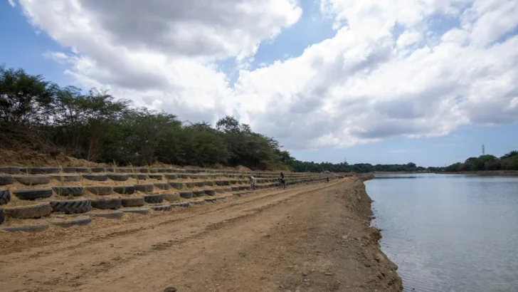 Medio Ambiente interviene río Haina para recuperar su cauce y áreas degradadas