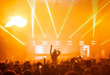 Cuando un concierto pone a prueba la movilización del turismo capitalino