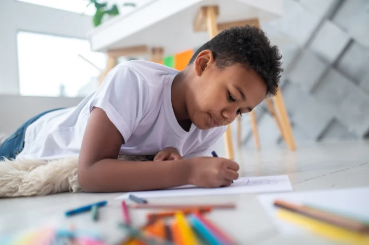 Guía para padres ¿Cómo acompañar a sus hijos en el regreso a clases 2026?