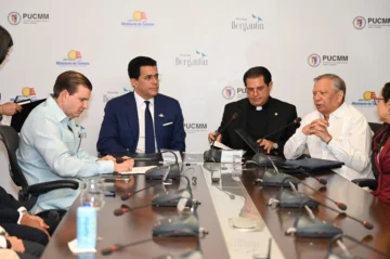 PUCMM y Punta Bergantín acuerdan medir impacto del proyecto turístico en Puerto Plata