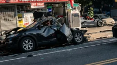 Accidente en el Alto Manhattan deja tres heridos y levanta sospechas de carrera ilegal Accidente en el Alto Manhattan deja tres heridos y levanta sospechas de carrera ilegal