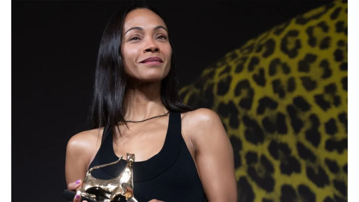 Zoë Saldaña recibe reconocimiento en Locarno y revela que quiere dirigir su primera película