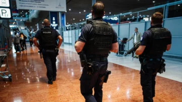Guerra híbrida en Francia: ¿Qué es el “estado de alerta de seguridad nacional” y cuándo puede activarse?