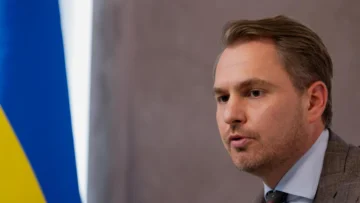 Ucrania: Dimite el fiscal general mientras Rusia retoma sus bombardeos