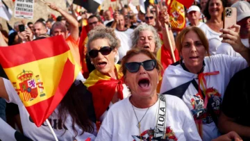 Protestas en España por la respuesta del gobierno de Pedro Sánchez a la crisis migratoria en Ceuta