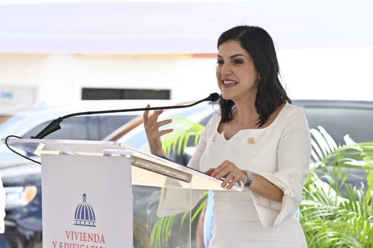 Banreservas y MIVED inician construcción de 400 apartamentos en Las Acacias III Banreservas y MIVED inician construcción de 400 apartamentos en Las Acacias III