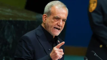 Irán jamás bajará la cabeza: Pezeshkian desafía a Trump y señala a EE. UU.  de terrorista
