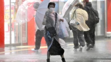 Japón: el tifón Dujuan deja cuatro muertos y más de 45.000 viviendas sin electricidad Japón: el tifón Dujuan deja cuatro muertos y más de 45.000 viviendas sin electricidad