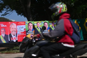Con el 100 % escrutado, Flávio Bolsonaro logró el 47,03 % de los votos y Lula, el 45,16 % Con el 100 % escrutado, Flávio Bolsonaro logró el 47,03 % de los votos y Lula, el 45,16 %