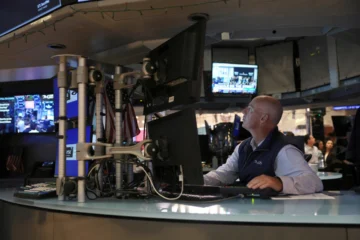 Wall Street cierra al alza ante el retroceso del petróleo y el avance de las tecnológicas Wall Street cierra al alza ante el retroceso del petróleo y el avance de las tecnológicas