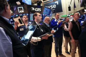 Wall Street cierra en verde y el Nasdaq marca récord con el repunte de las empresas de IA Wall Street cierra en verde y el Nasdaq marca récord con el repunte de las empresas de IA