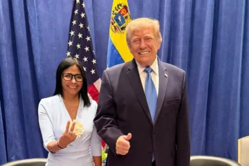 Trump y Delcy Rodríguez se reúnen por primera vez y María Corina Machado impedida de volver