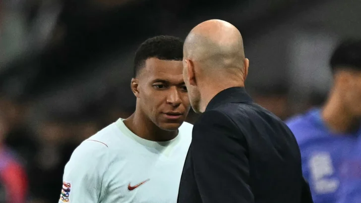 Francia gana 1-0 a Turquía con gol de Mbappé en el estreno de Zidane como seleccionador
