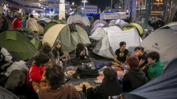 Una noche acampando por la vivienda en Madrid: Este es el inicio de algo más potente