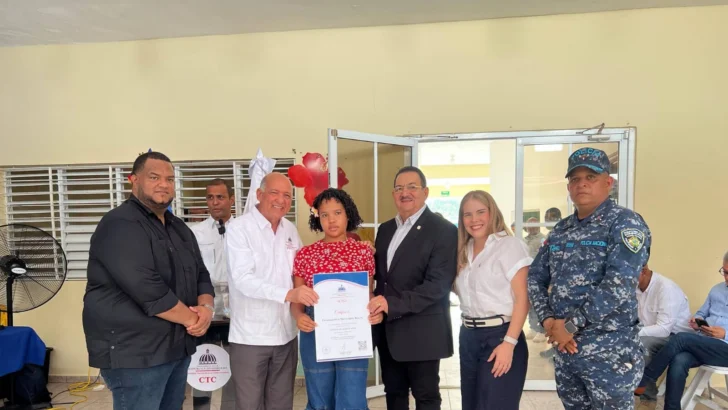 CTC de Hato Mayor entrega certificados y celebra concurso de creación de videojuegos