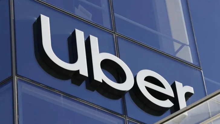 Uber debe pagar 40 millones de dólares por muerte de joven abandonada en autopista de EEUU Uber debe pagar 40 millones de dólares por muerte de joven abandonada en autopista de EEUU